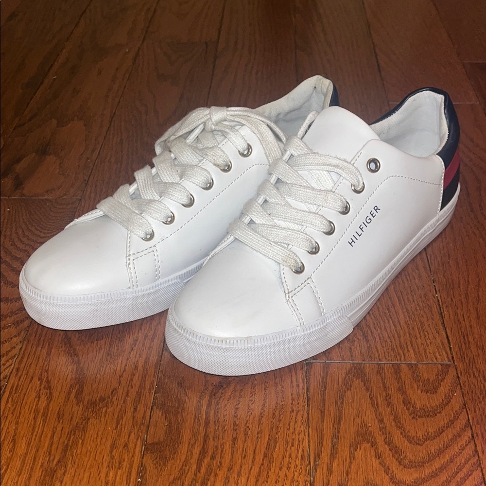 Tommy Hilfiger White and Navy Casual Sneakers